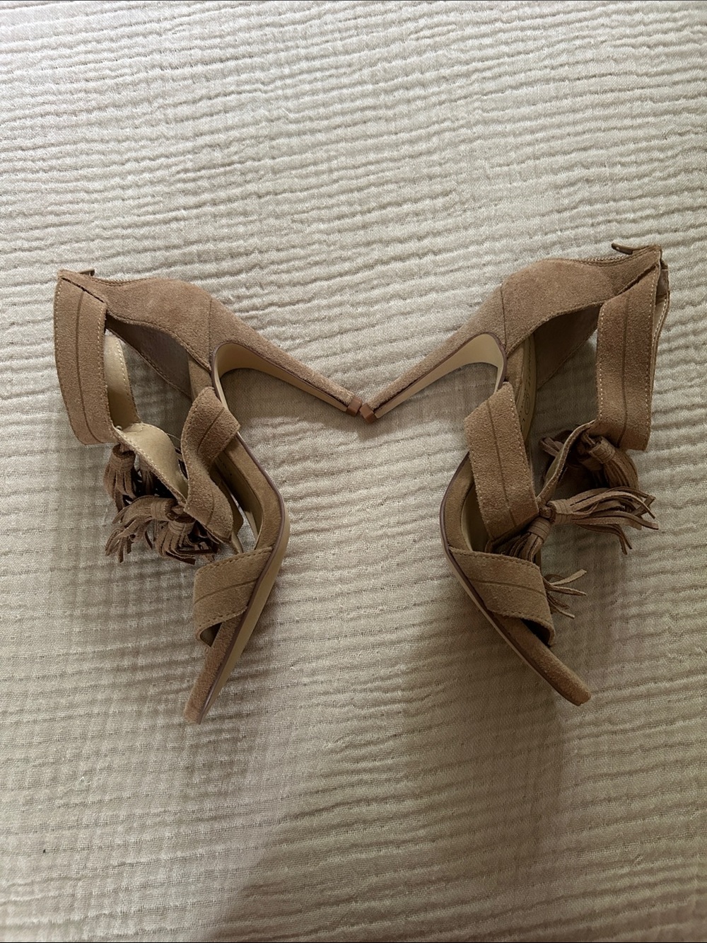 Chinese Laundry Speak Easy Open Toe Tassel Dress Sandal Size 6.5 - Picture 12 of 12